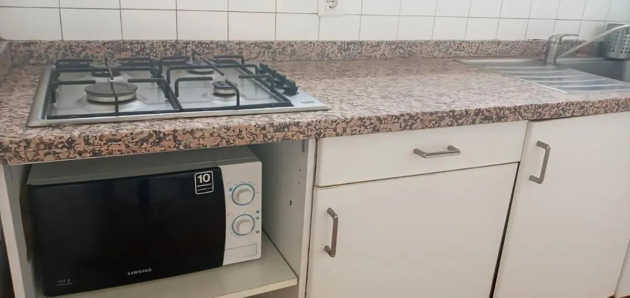 Appartement A Mermoz, Nettoyage Journalier Gratuit 다카르 아파트